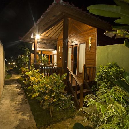 Amora Hut'S Lembongan Eksteriør bilde